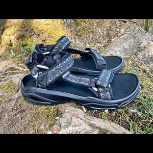Teva Terra FI 4 Multisport Sandals - 9.5
